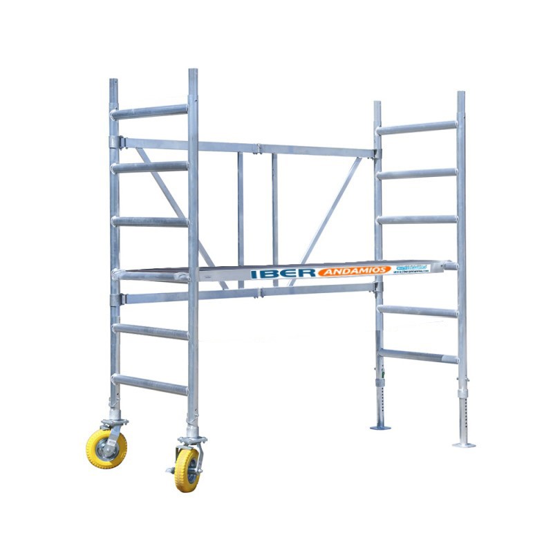 pequeno andaime de alumínio